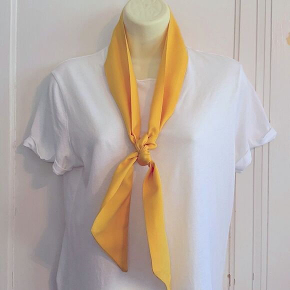 Vintage mid century yellow polyester neck scarf - Picture 1 of 3